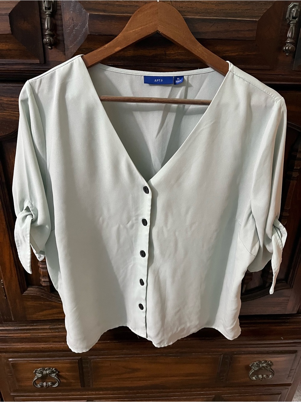 Apt. 9 Mint Green Button-Front V-Neck Blouse